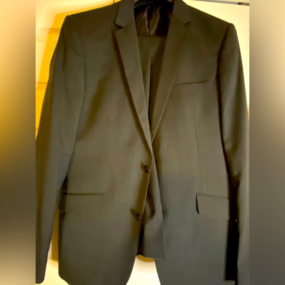 Men’s Gray Slim Fit Suit Jacket and Pants